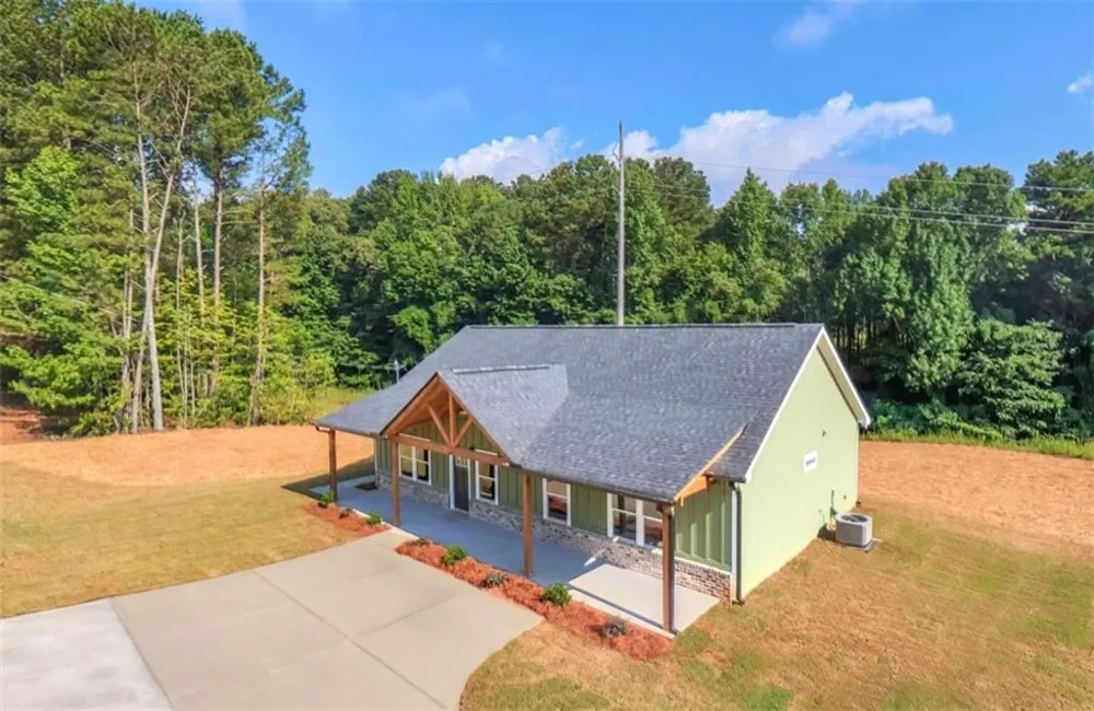 1116 Whispering Hills Drive Bremen, GA 30110