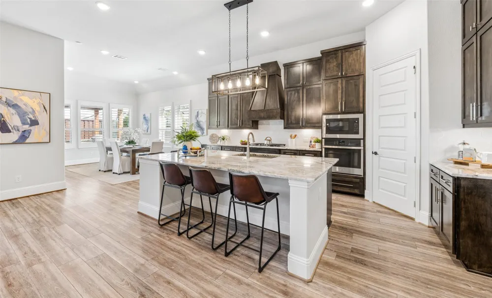 2700 Castlebridge The Colony, TX 75056