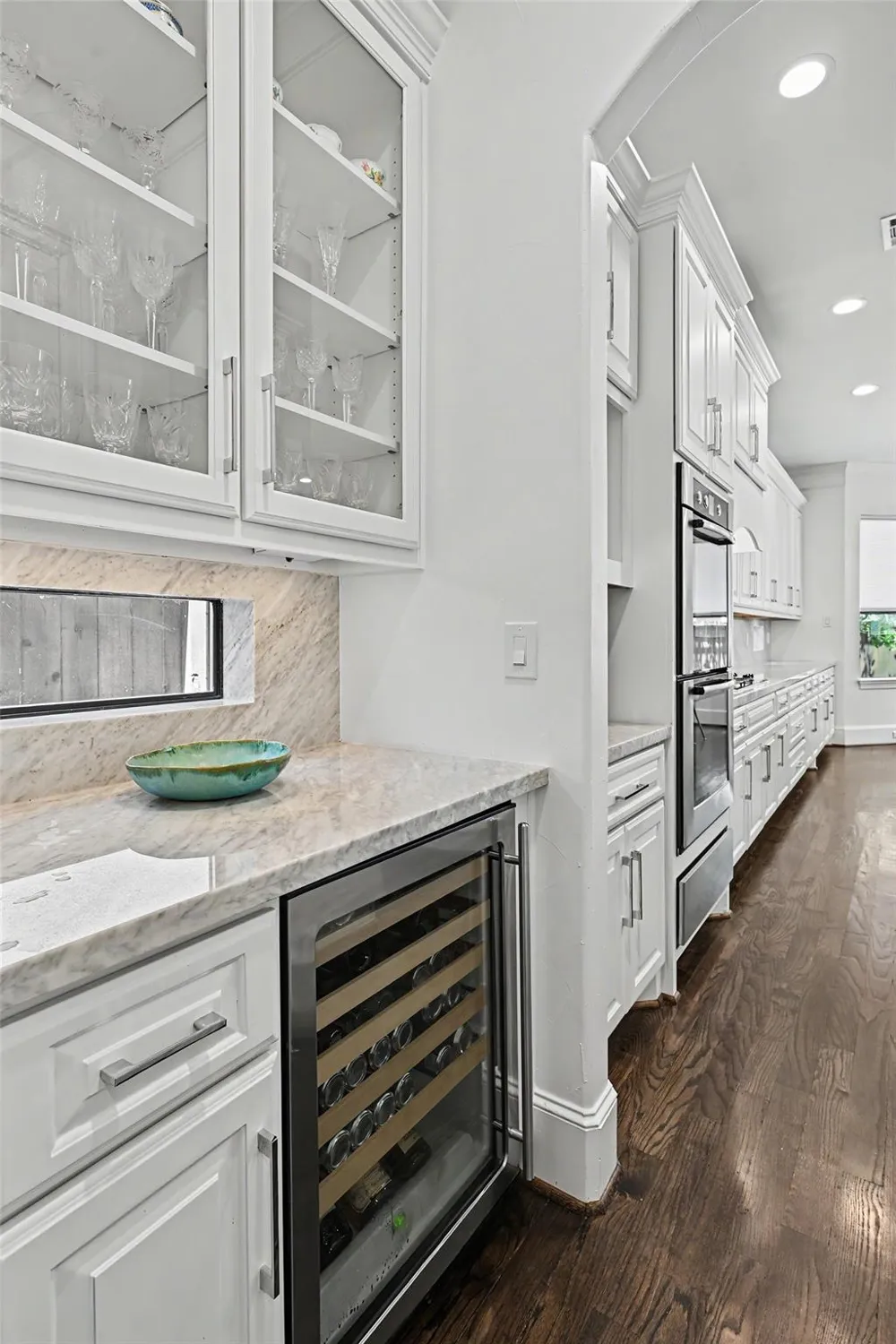 4412 Mildred Street Bellaire, TX 77401