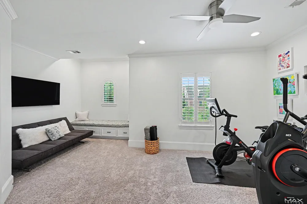 4412 Mildred Street Bellaire, TX 77401