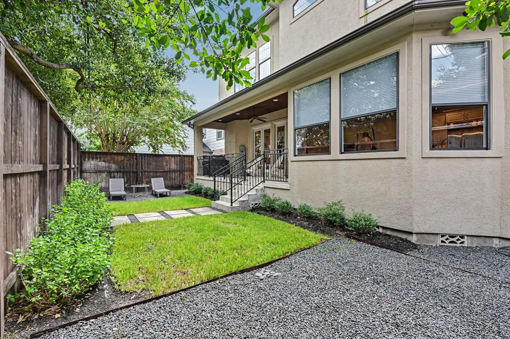 4412 Mildred Street Bellaire, TX 77401