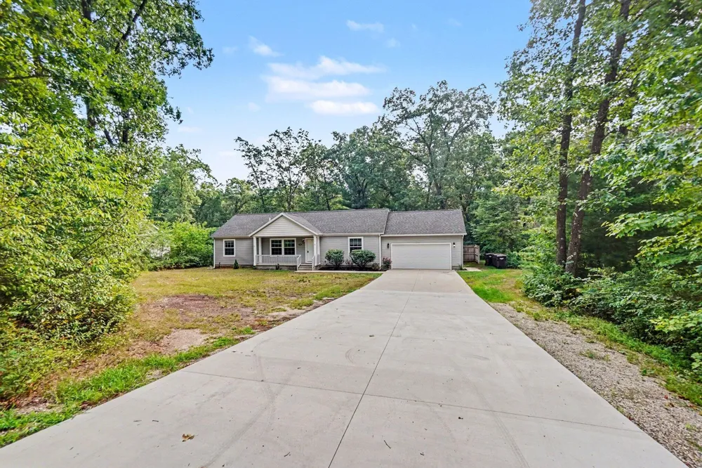 6780 Blue Lake Road Twin Lake, MI 49457