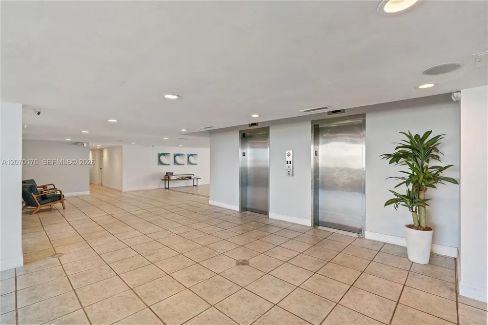 2821 Miami Beach Blvd #4F North Miami Beach, FL 33160