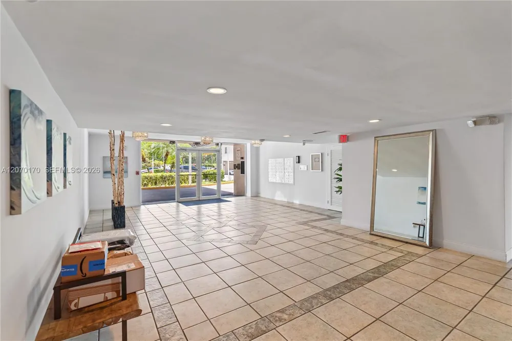 2821 Miami Beach Blvd #4F North Miami Beach, FL 33160