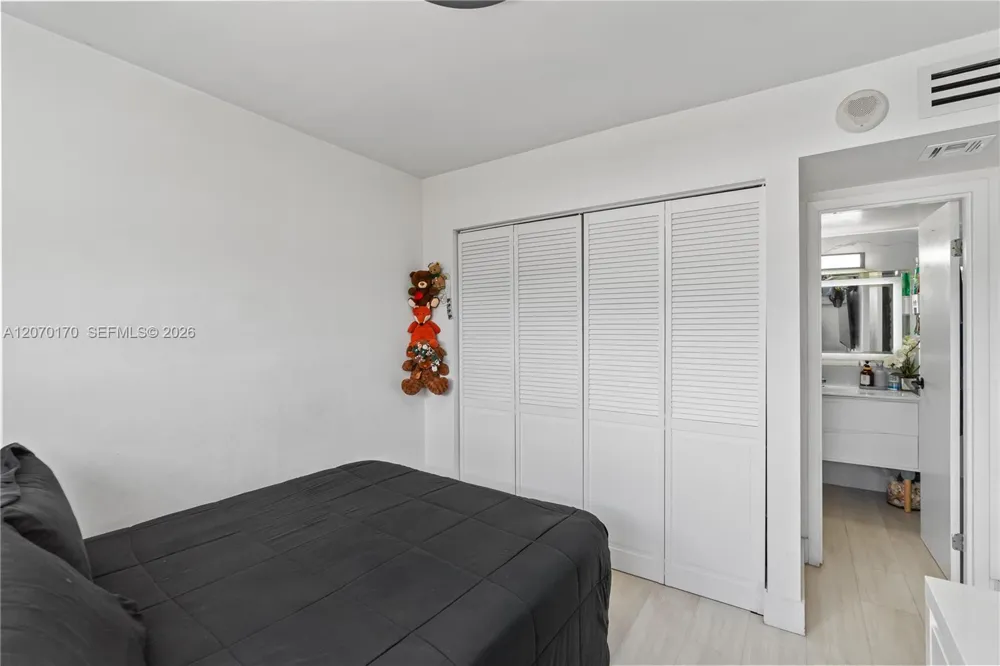 2821 Miami Beach Blvd #4F North Miami Beach, FL 33160