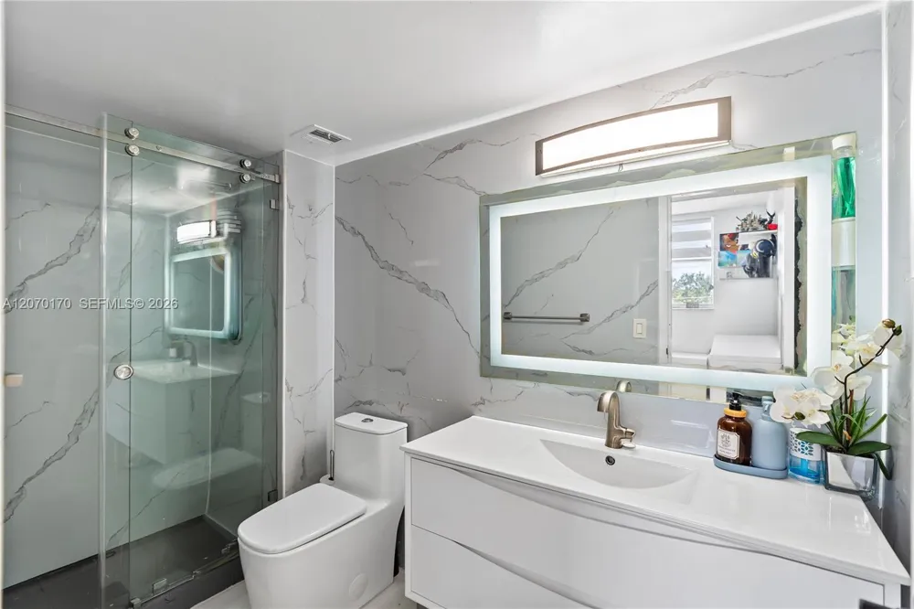 2821 Miami Beach Blvd #4F North Miami Beach, FL 33160