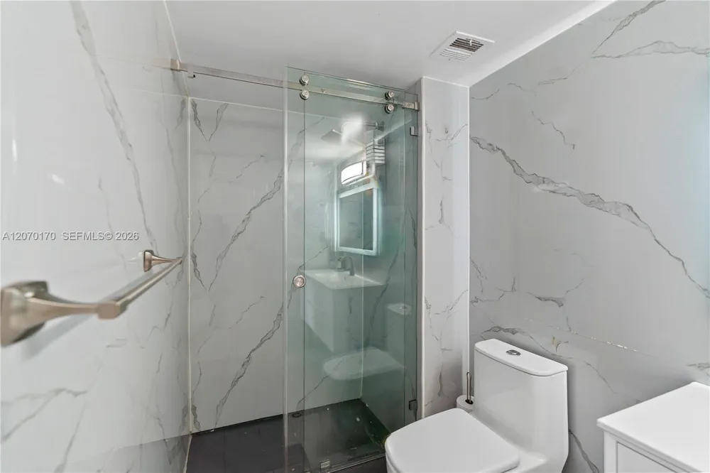 2821 Miami Beach Blvd #4F North Miami Beach, FL 33160