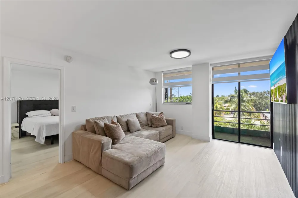 2821 Miami Beach Blvd #4F North Miami Beach, FL 33160
