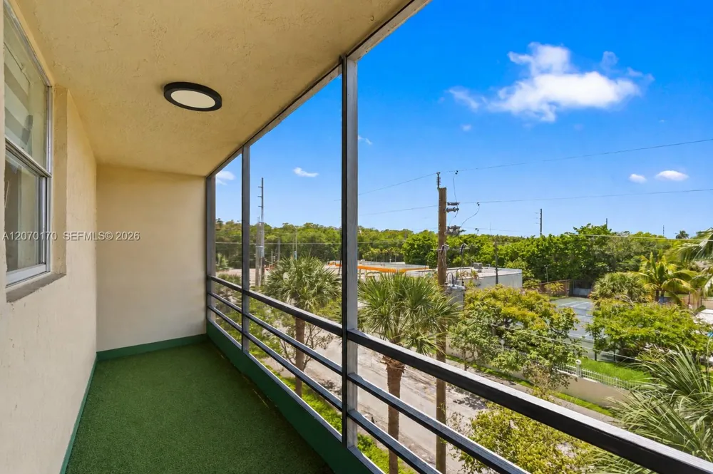 2821 Miami Beach Blvd #4F North Miami Beach, FL 33160