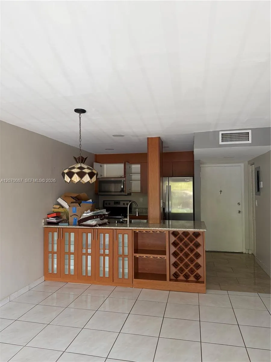 2530 SW 3rd Ave #103 Miami, FL 33129