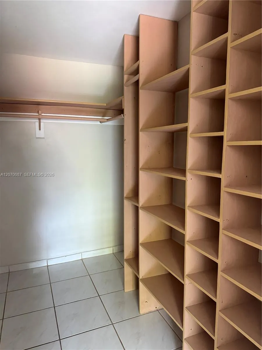2530 SW 3rd Ave #103 Miami, FL 33129
