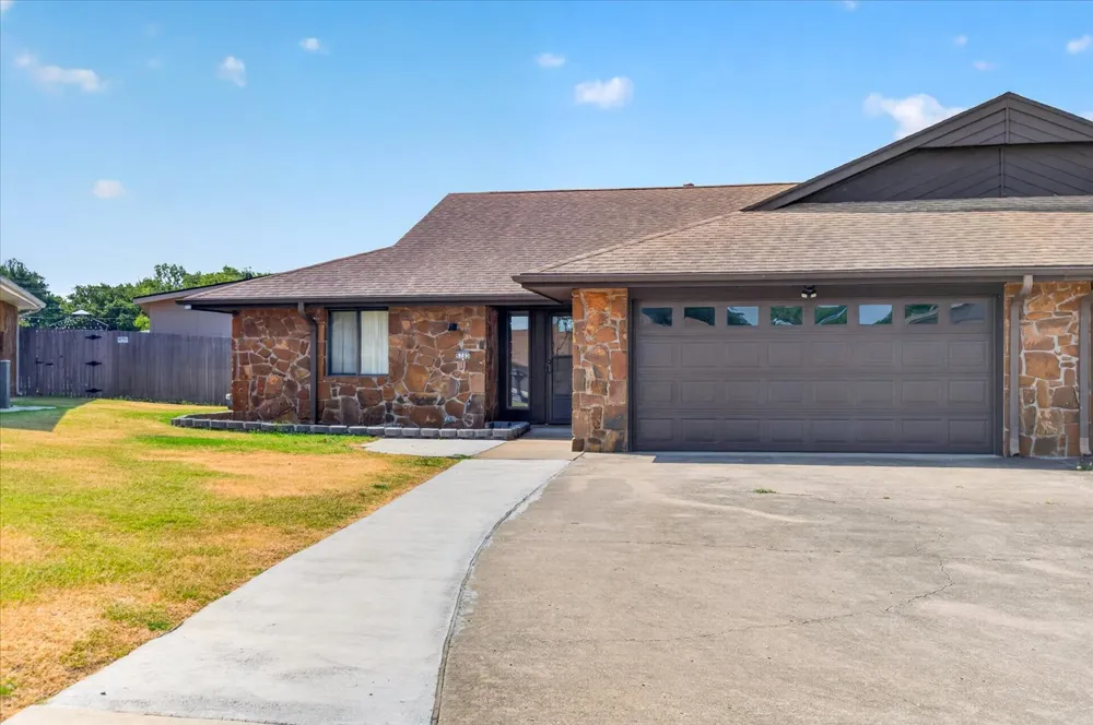 6703 Abbey Road Bartlesville, OK 74006