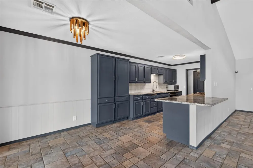 6703 Abbey Road Bartlesville, OK 74006