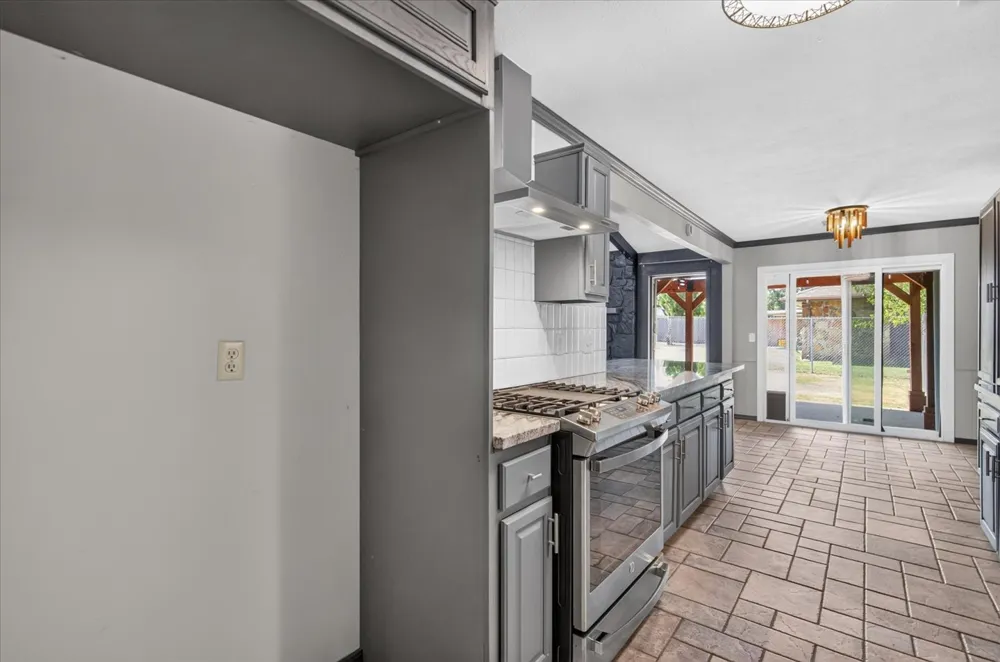 6703 Abbey Road Bartlesville, OK 74006