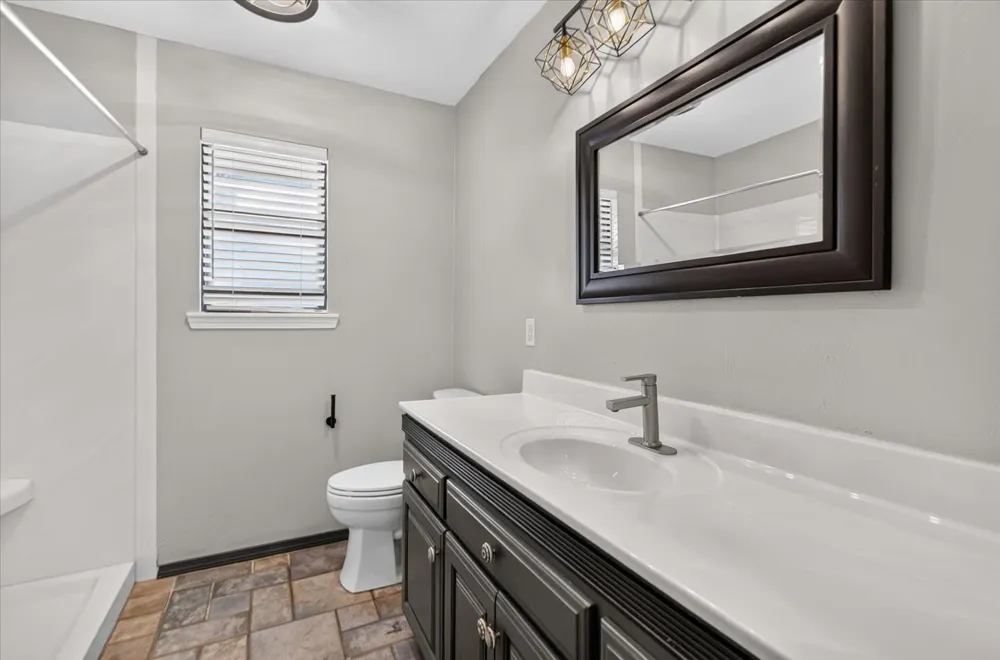 6703 Abbey Road Bartlesville, OK 74006