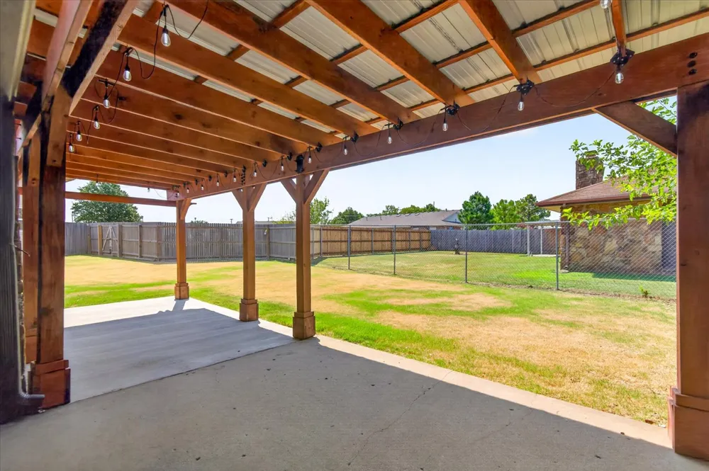 6703 Abbey Road Bartlesville, OK 74006