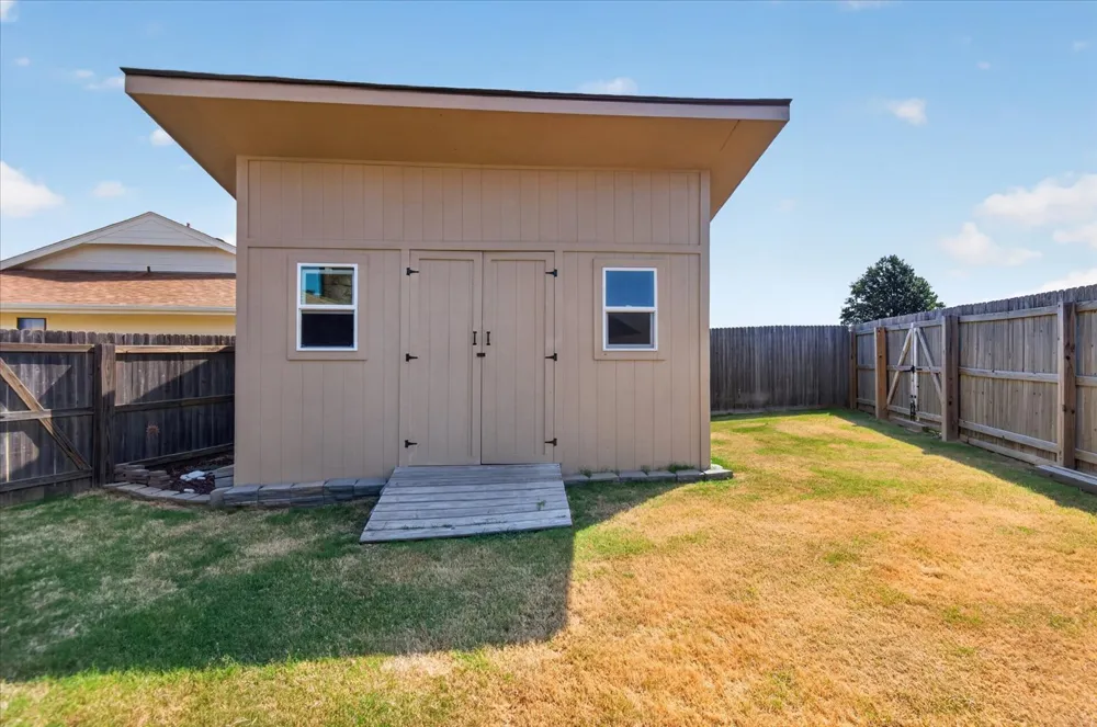 6703 Abbey Road Bartlesville, OK 74006