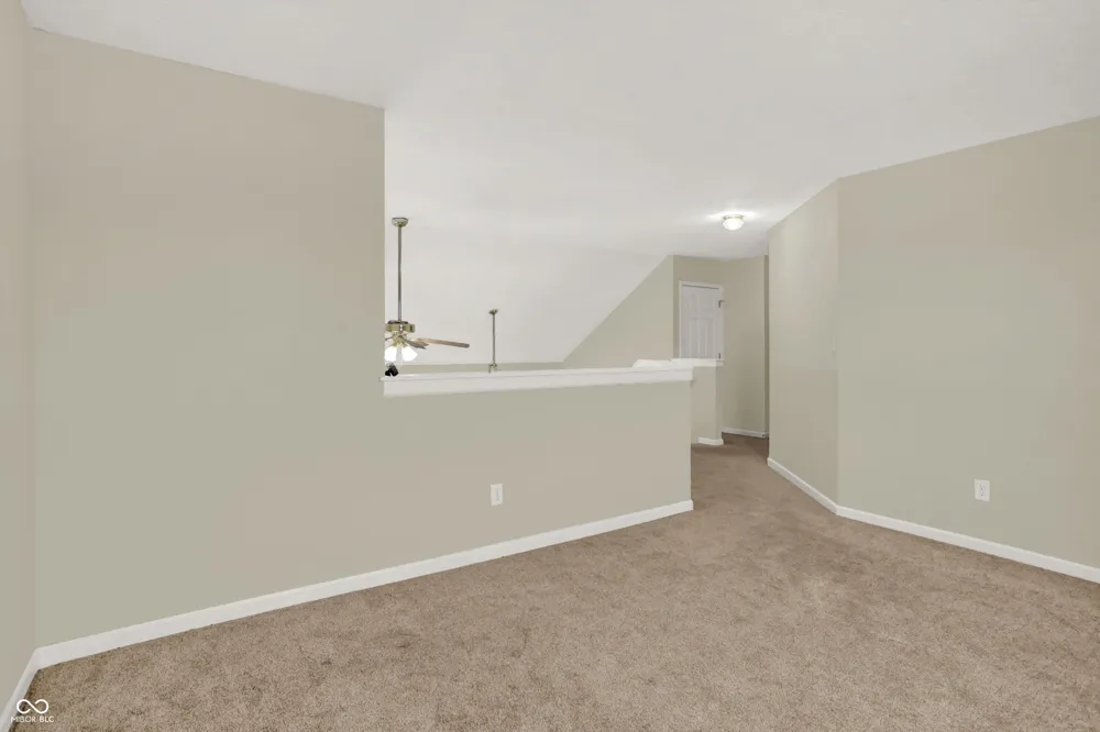 2399 Longleaf Drive Greenwood, IN 46143