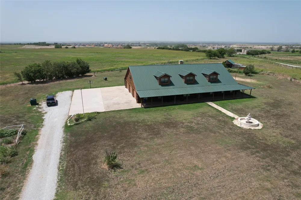13201 Prairie Sky Lane Krum, TX 76249