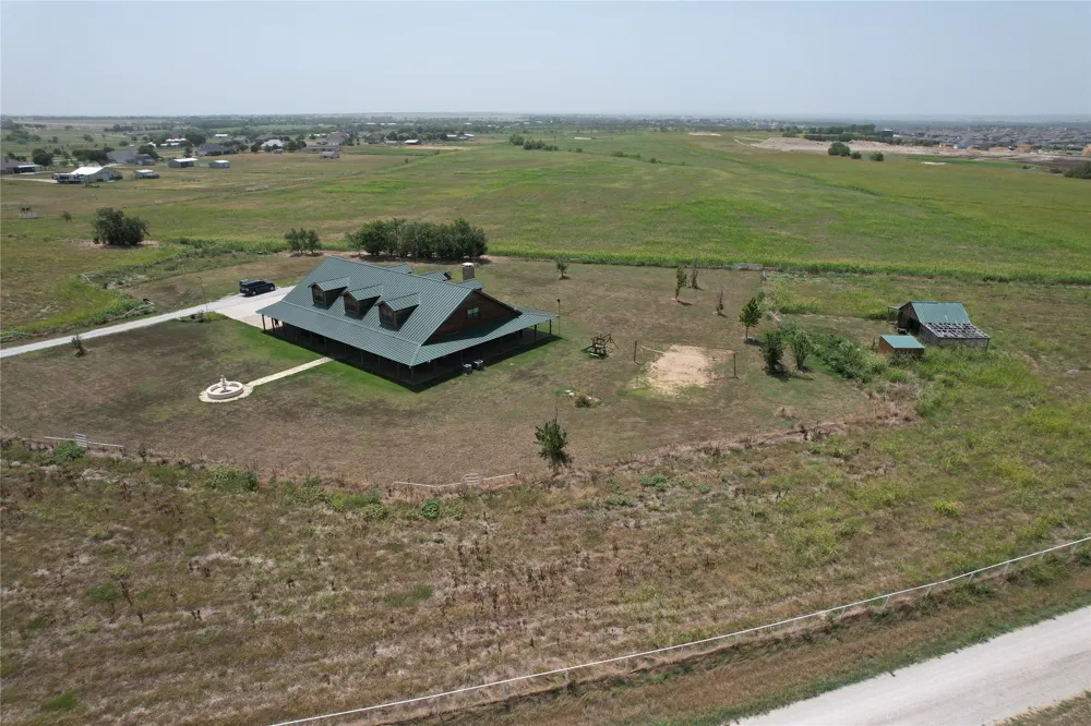 13201 Prairie Sky Lane Krum, TX 76249