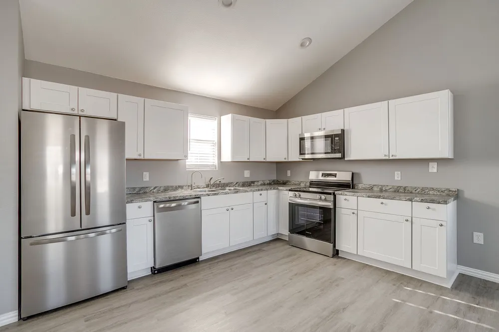 606 S Aquilla Street Itasca, TX 76055