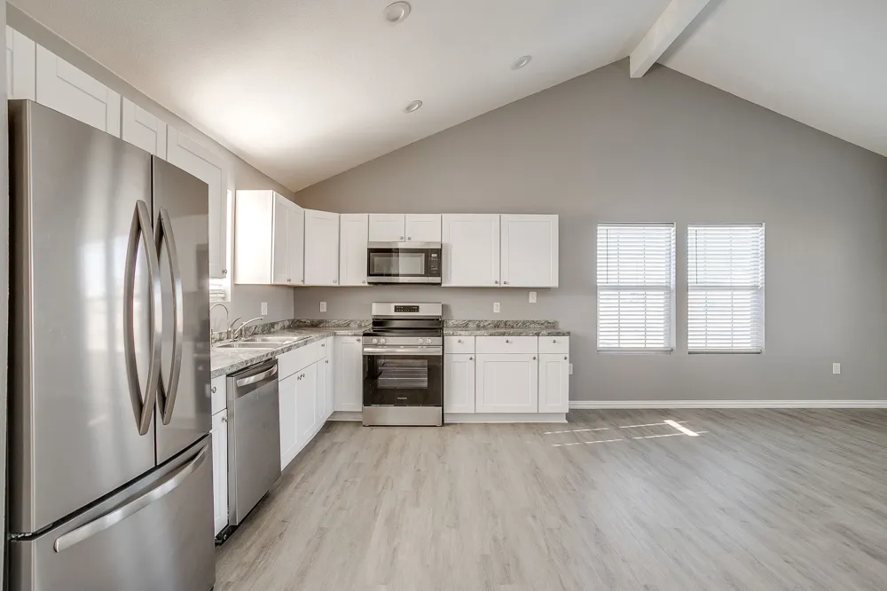 606 S Aquilla Street Itasca, TX 76055
