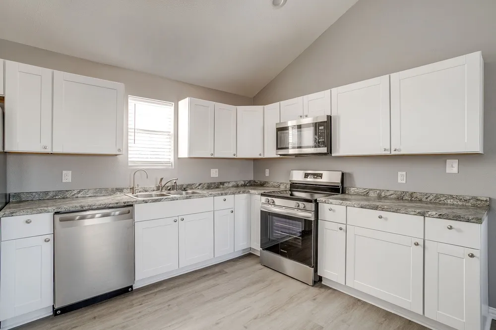 606 S Aquilla Street Itasca, TX 76055
