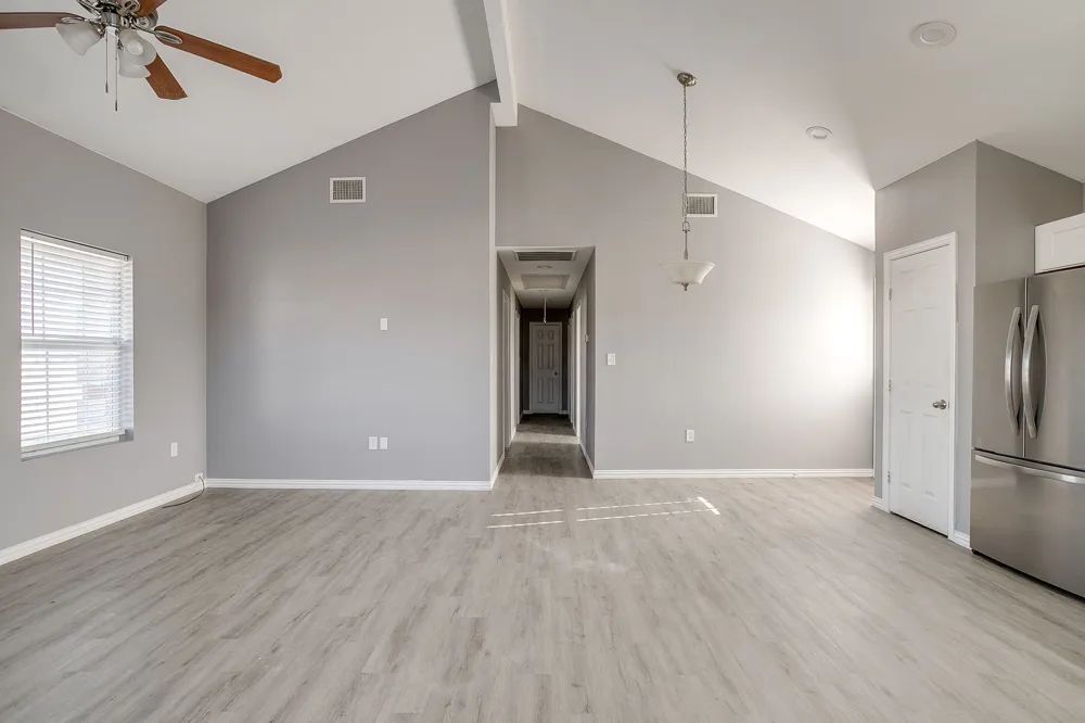 606 S Aquilla Street Itasca, TX 76055