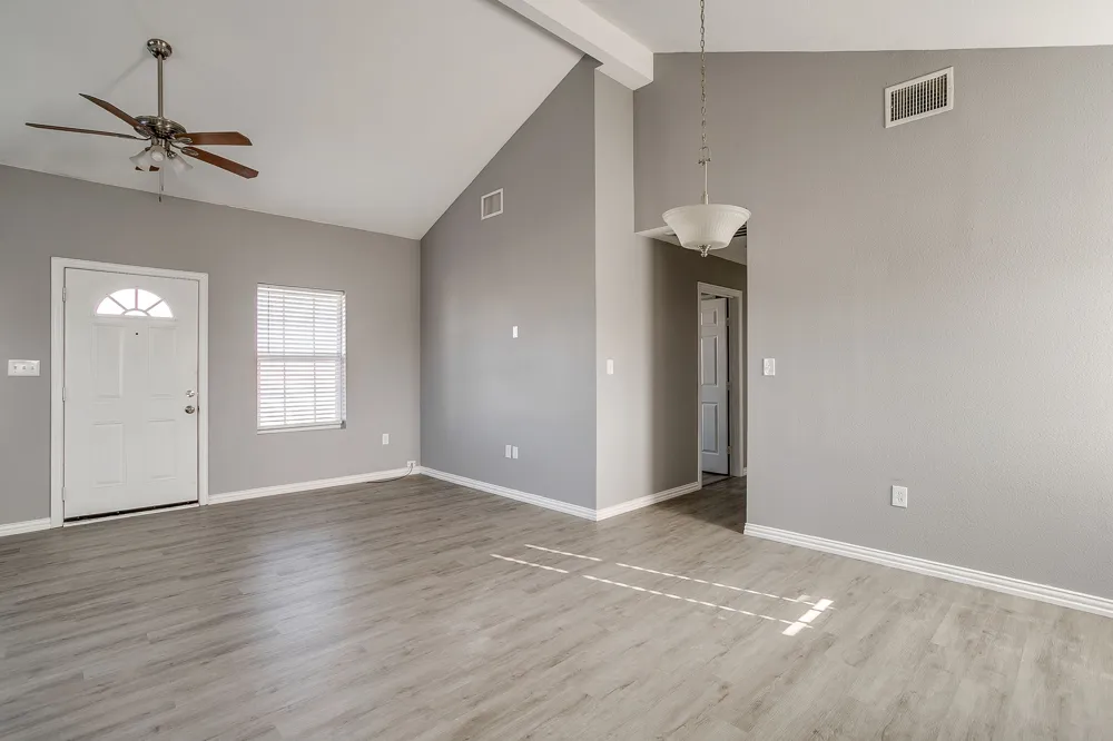 606 S Aquilla Street Itasca, TX 76055
