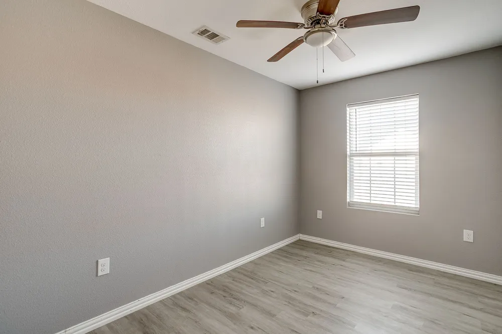 606 S Aquilla Street Itasca, TX 76055