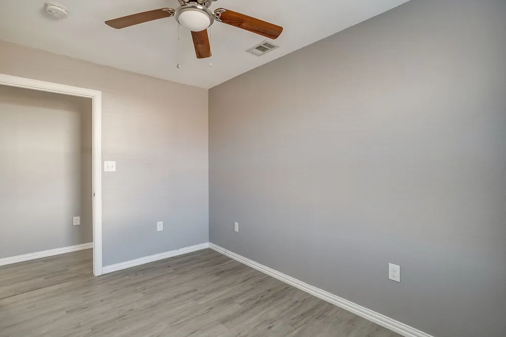 606 S Aquilla Street Itasca, TX 76055
