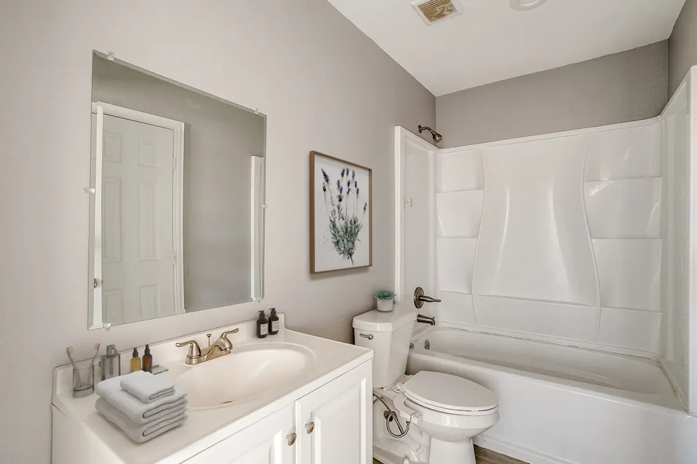 606 S Aquilla Street Itasca, TX 76055