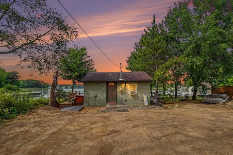 8221 S Island View Drive