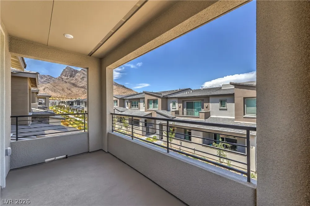 11390 Crimson Ledge Avenue Las Vegas, NV 89138