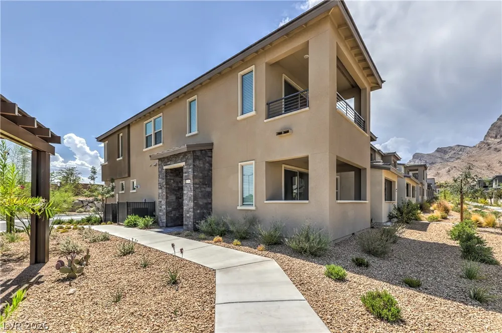 11390 Crimson Ledge Avenue Las Vegas, NV 89138