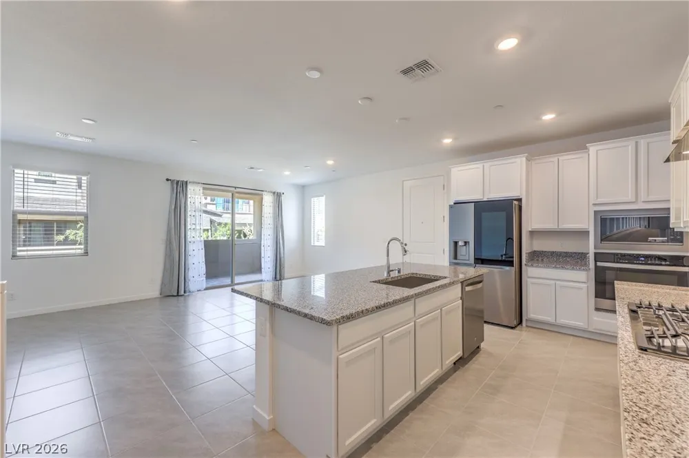 11390 Crimson Ledge Avenue Las Vegas, NV 89138