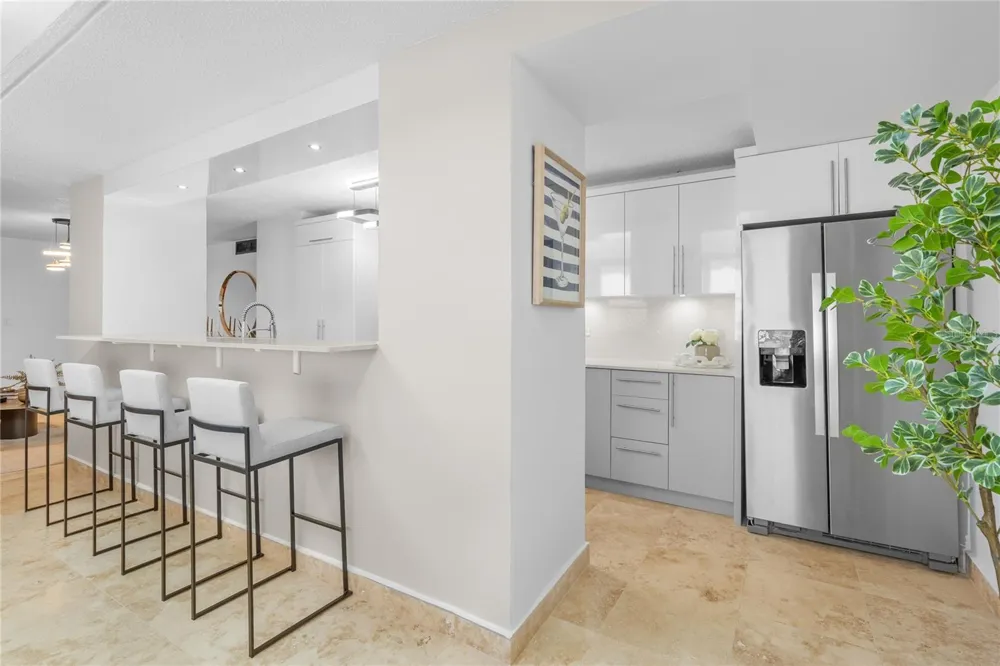 5859 ISLA VERDE AVENUE #PH-2019 Carolina, PR 00979