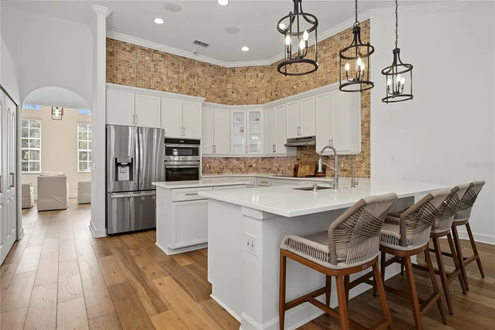 2710 REGAL PINE TRAIL Oviedo, FL 32766