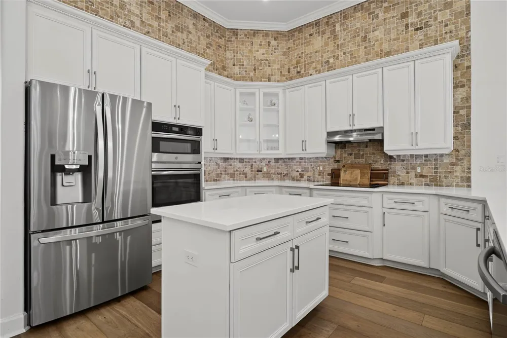 2710 REGAL PINE TRAIL Oviedo, FL 32766