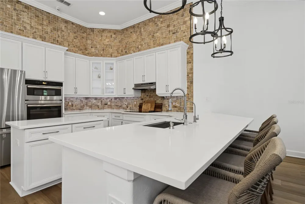 2710 REGAL PINE TRAIL Oviedo, FL 32766
