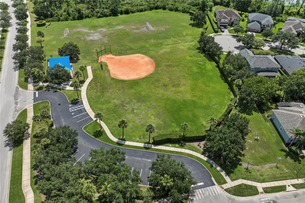 2710 REGAL PINE TRAIL Oviedo, FL 32766