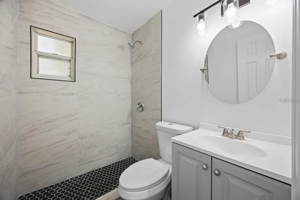 1105 LINCOLN TERRACE Winter Garden, FL 34787