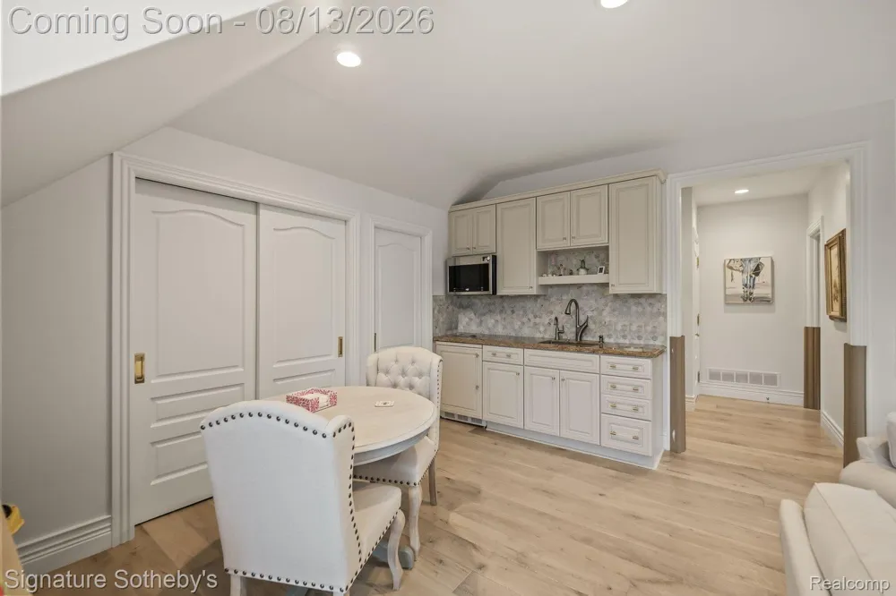 18101 Sheldon Road Northville City, MI 48168