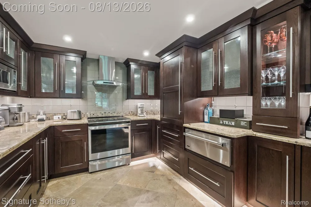 18101 Sheldon Road Northville City, MI 48168