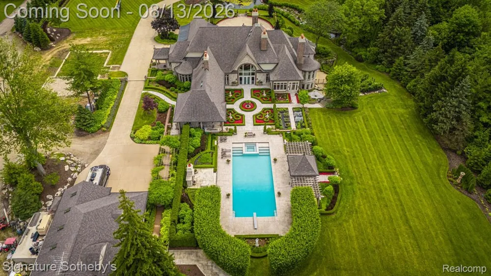 18101 Sheldon Road Northville City, MI 48168