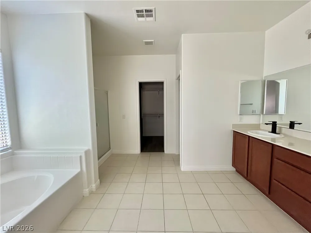 9493 Alma Ridge Avenue Las Vegas, NV 89178