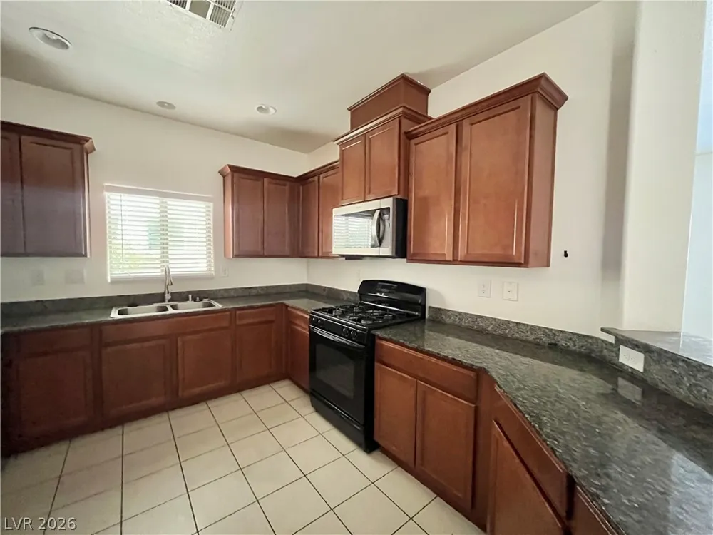 9493 Alma Ridge Avenue Las Vegas, NV 89178