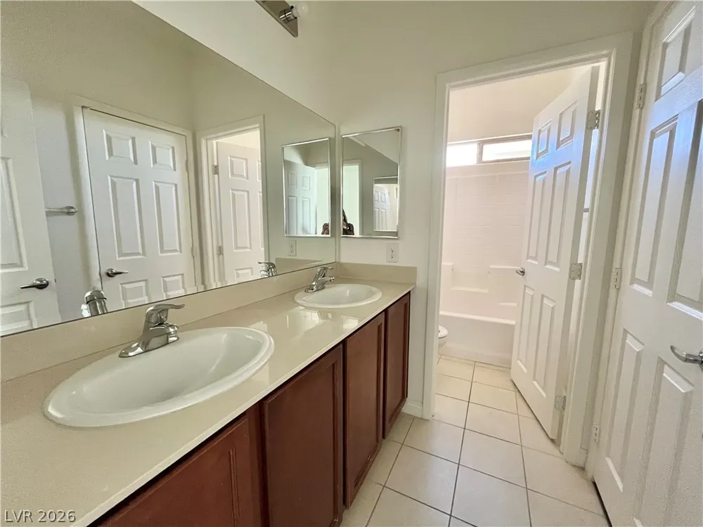 9493 Alma Ridge Avenue Las Vegas, NV 89178