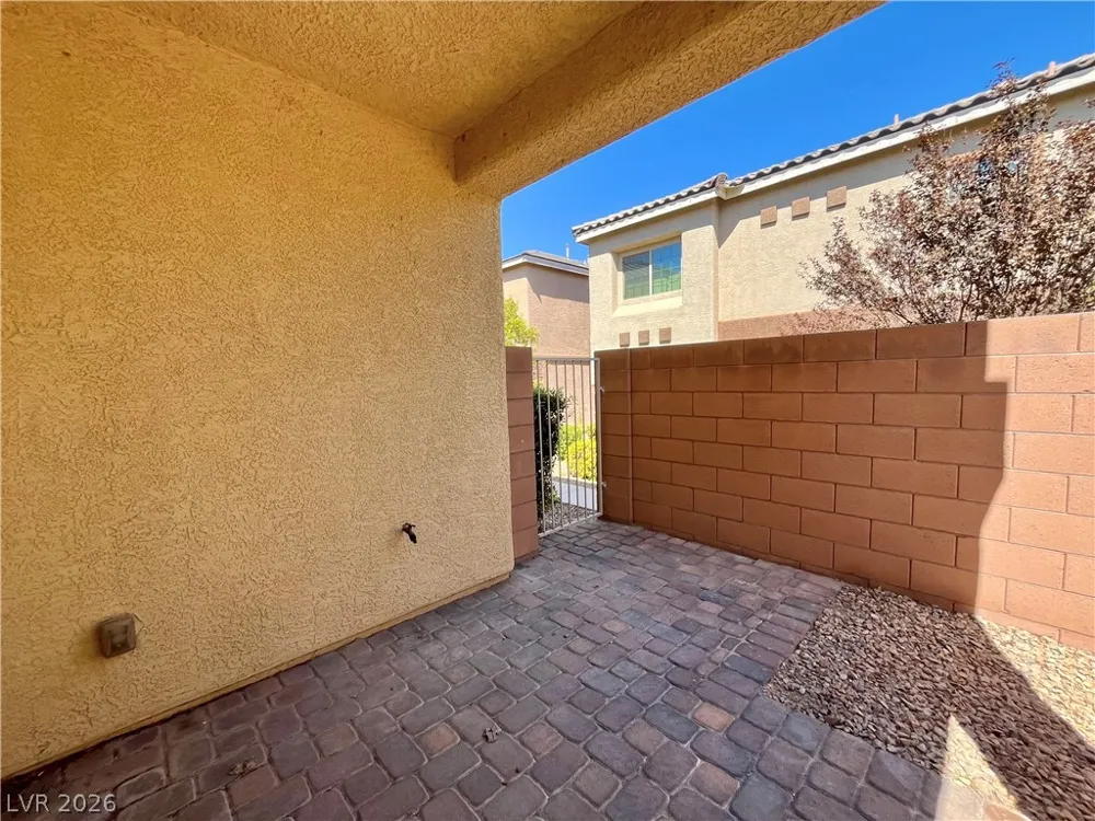 9493 Alma Ridge Avenue Las Vegas, NV 89178