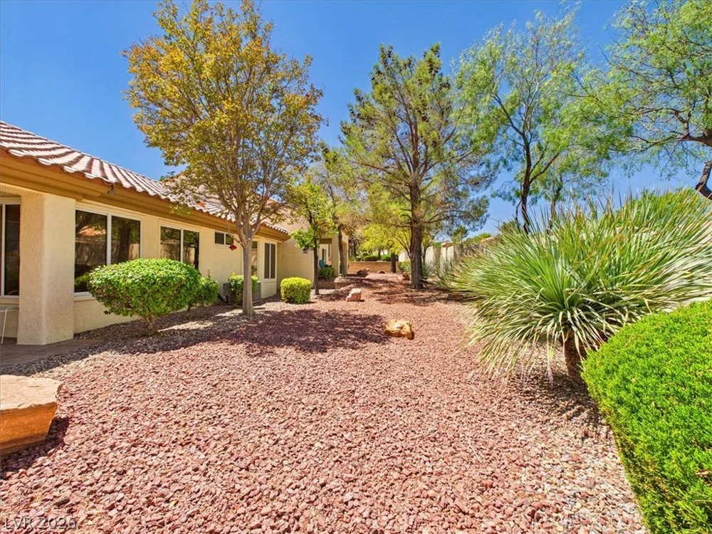 2833 Breakers Creek Drive Las Vegas, NV 89134